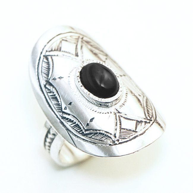 Bague argent massif 925 touareg ovale et Onyx - Niger 103