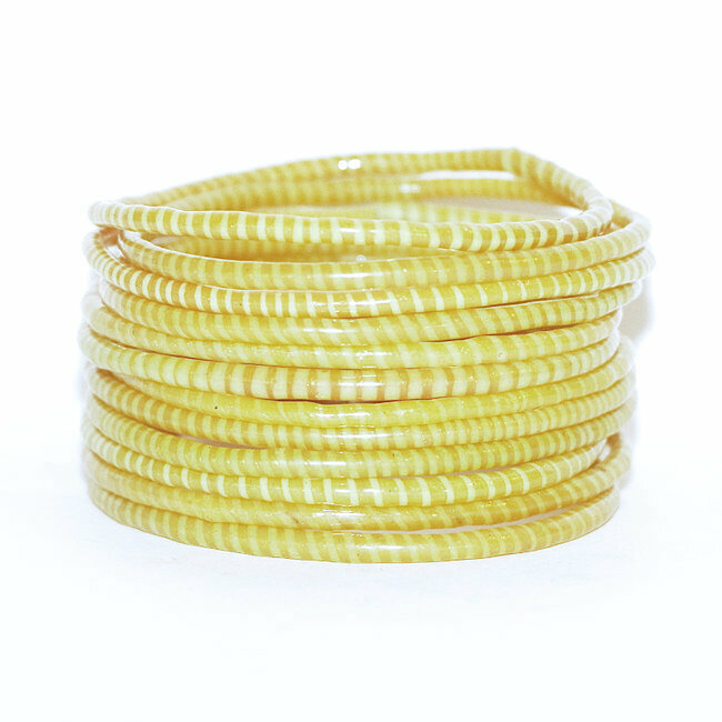 Bijoux Africains bracelet Jokko plastique recyclé tendance ethniques fin souple jaune d'or lot de 12 - Mali 103a
